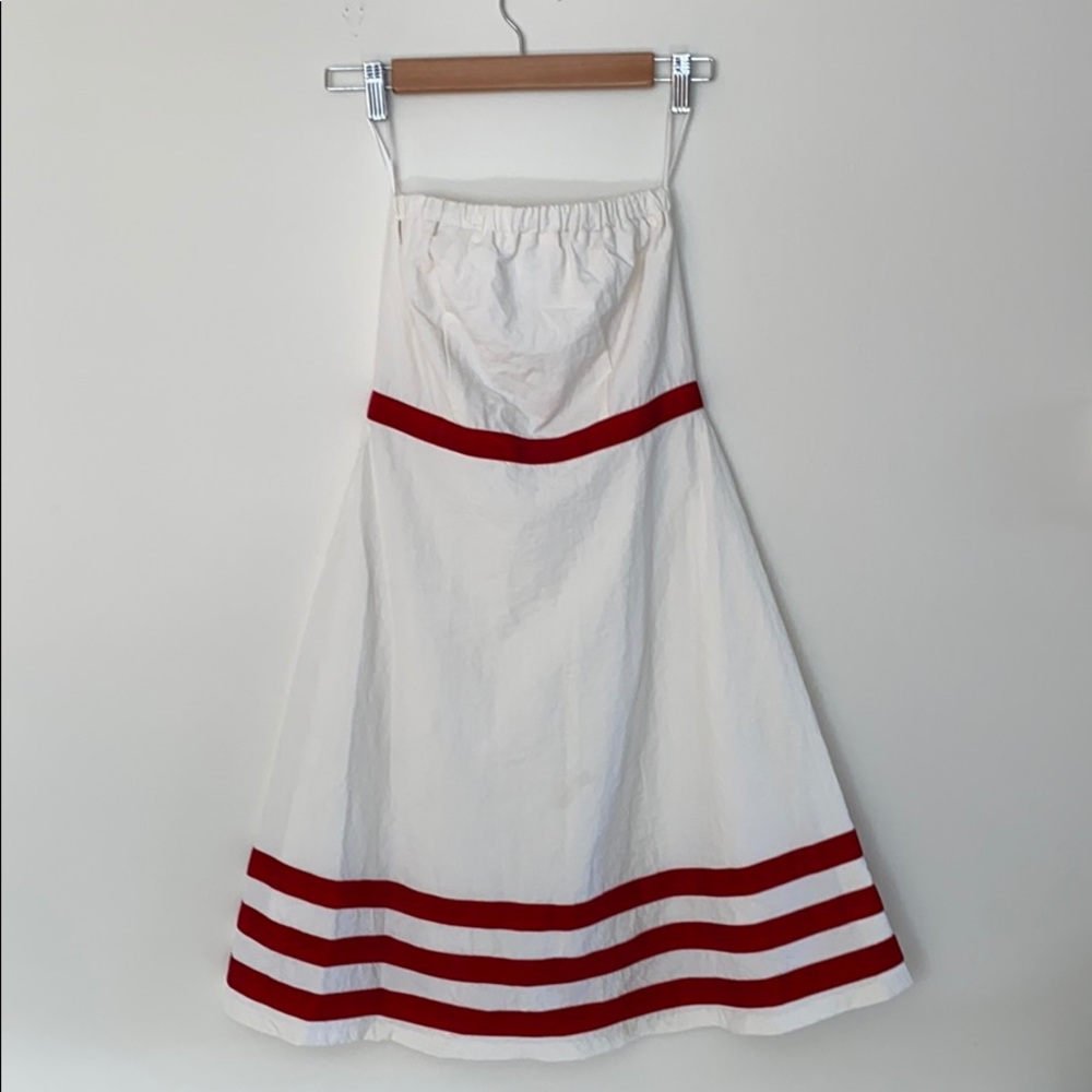Women’s petite adjustable strapless dress